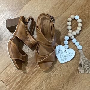 BUSSOLA Chunky Heel Sandals